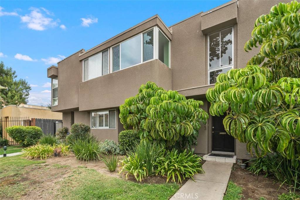 Tarzana, CA 91356,5453 Lindley AVE