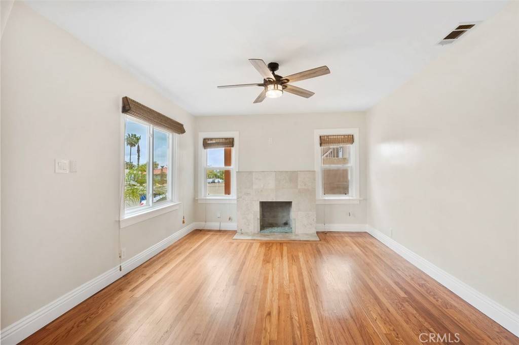 San Diego, CA 92109,4718 Dawes ST