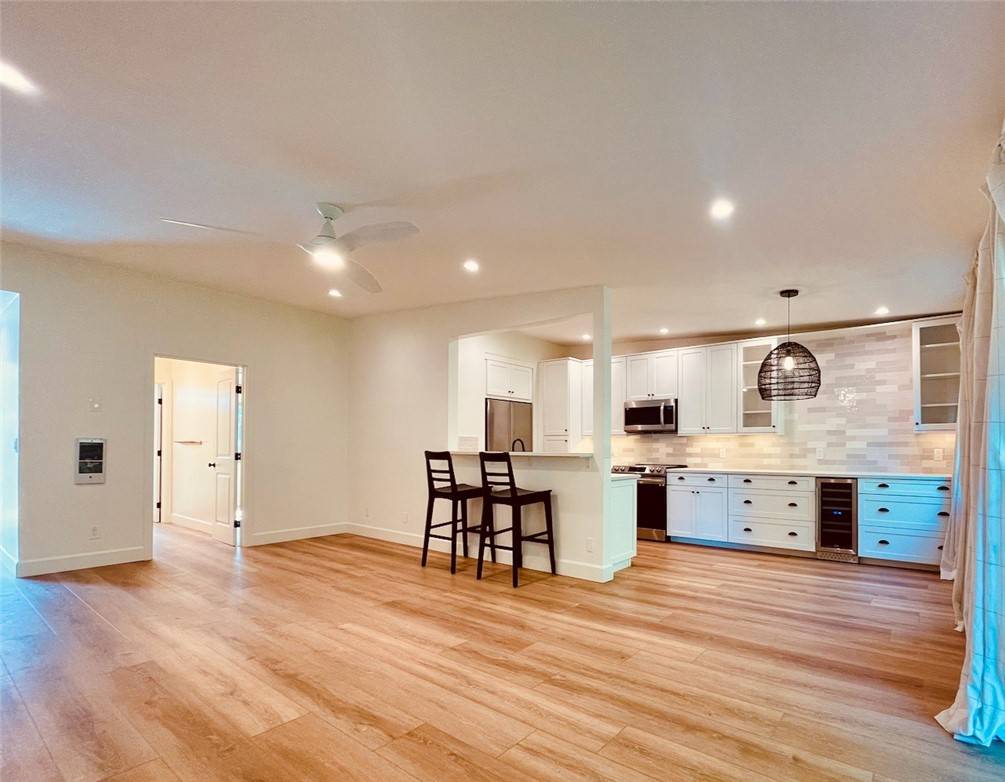 San Diego, CA 92103,3972 Jackdaw ST #303