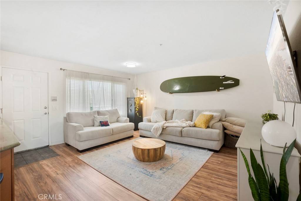 Imperial Beach, CA 91932,631 7th ST #11