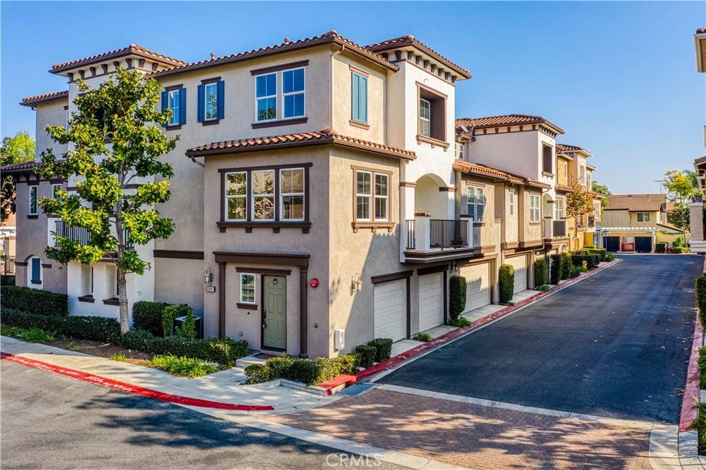 Stanton, CA 90680,8041 Torino