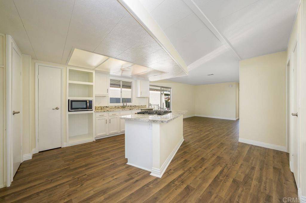 Lakeside, CA 92040,9500 Harritt Rd #30