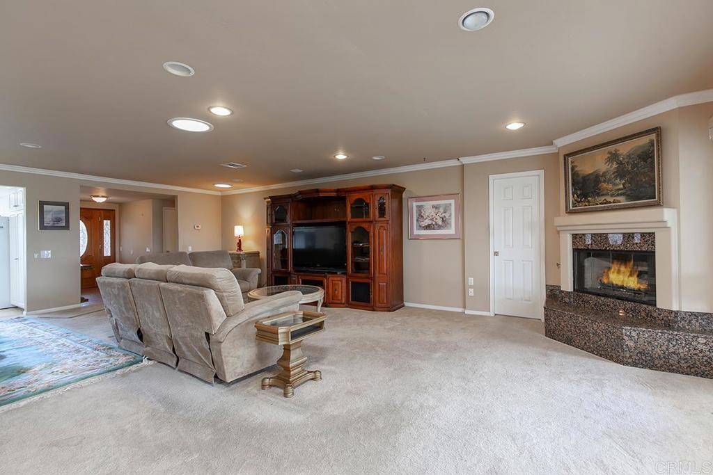 San Diego, CA 92128,12454 PIPO RD