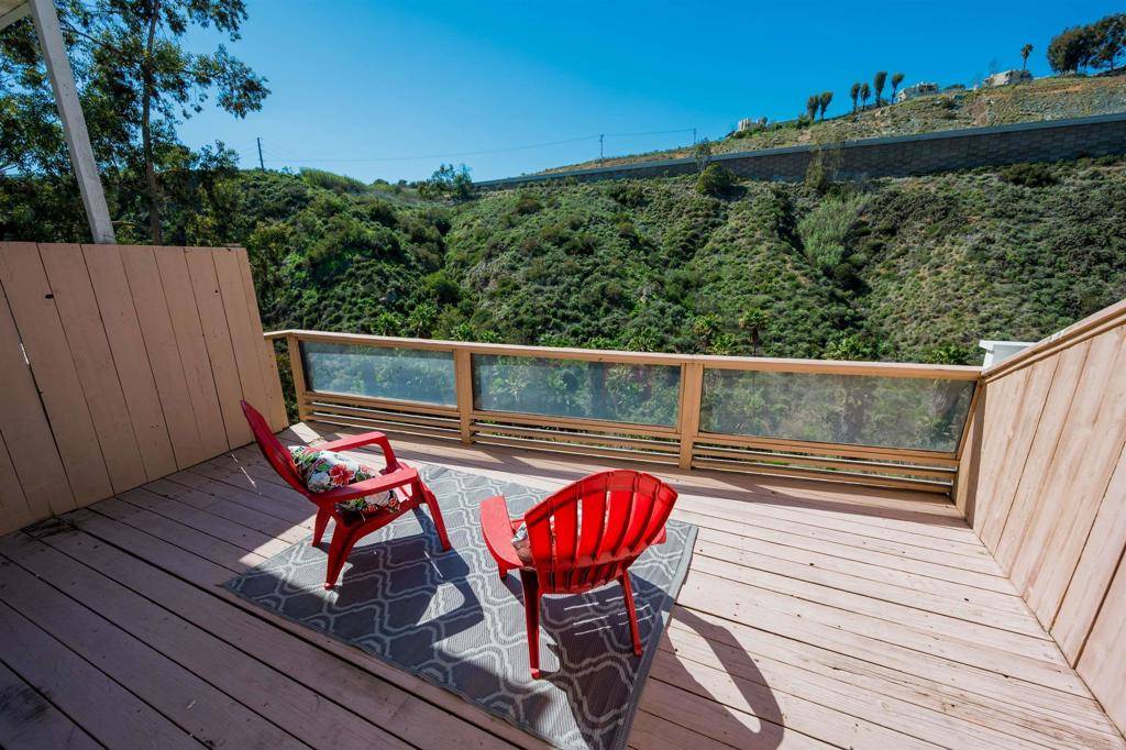 Spring Valley, CA 91977,8715 Spring Canyon DR