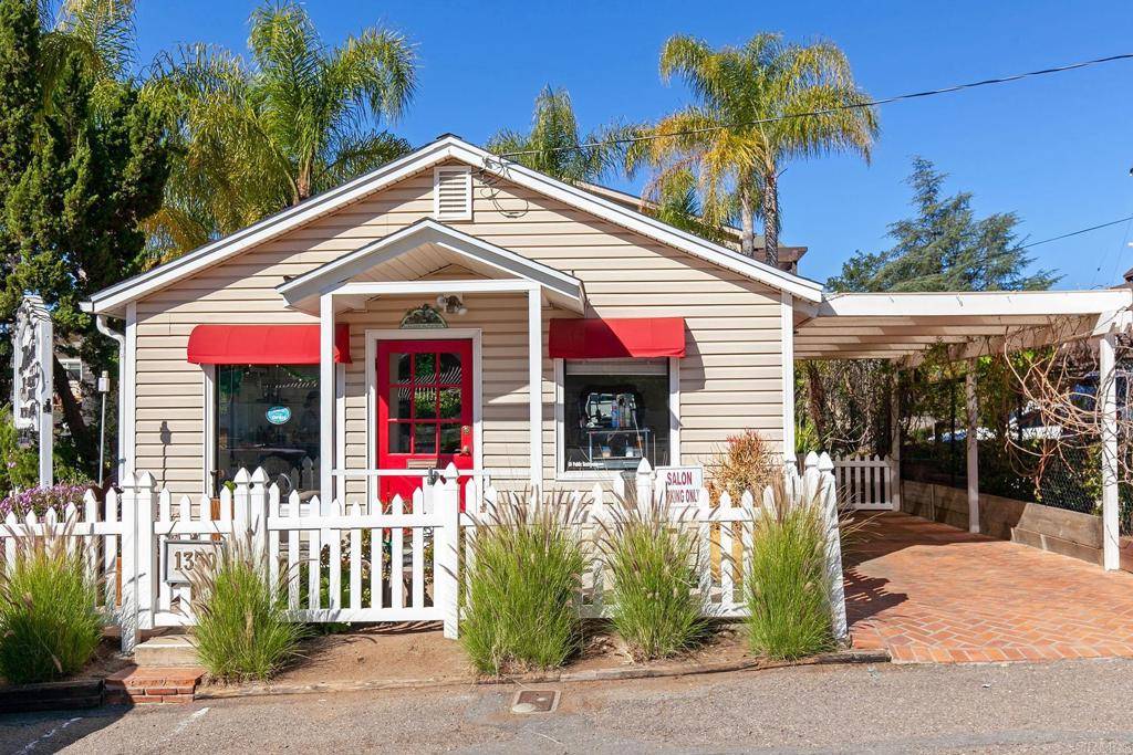 Alpine, CA 91901,Address not disclosed