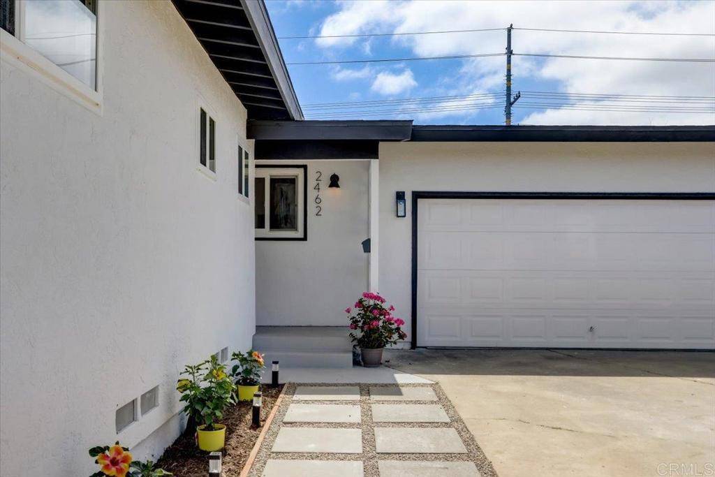 San Diego, CA 92123,2462 Greyling DR