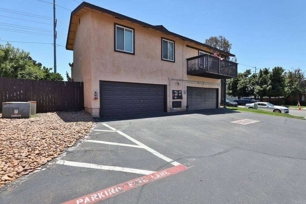 Santee, CA 92071,9918 N Magnolia Ave