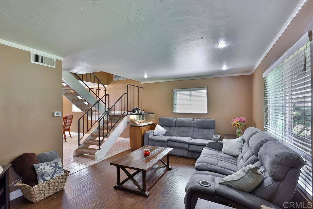 El Cajon, CA 92021,8020 Winter Gardens BLVD #A