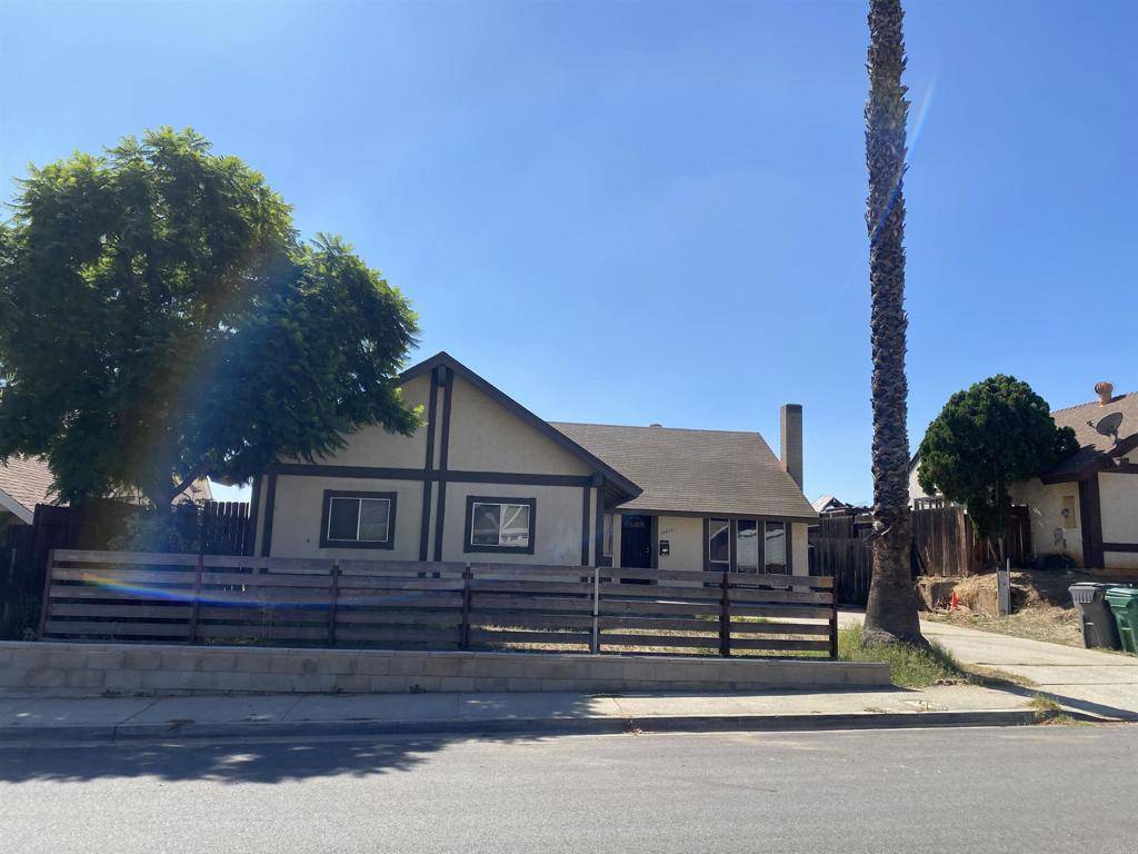 Santee, CA 92071,10835 Len St