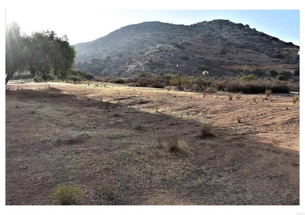 14720 Quail Haven LN El Cajon, CA 92019