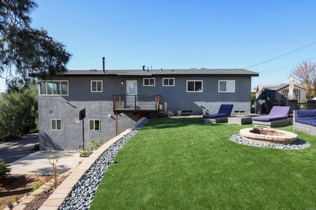 Lakeside, CA 92040,9715 Emerald Hill LN