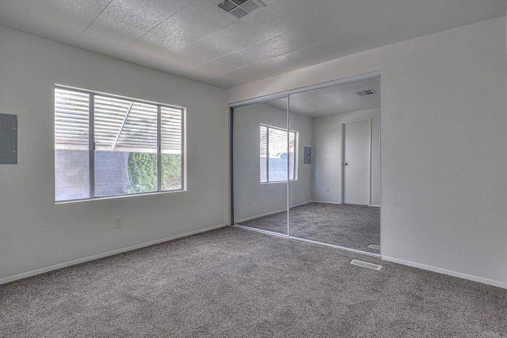 El Cajon, CA 92019,14215 Pecan Park Lane #118