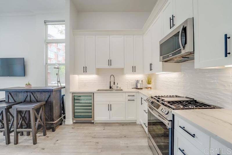 San Diego, CA 92101,525 11th AVE #1118