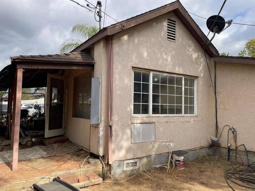 Lakeside, CA 92040,12167 Rockcrest RD