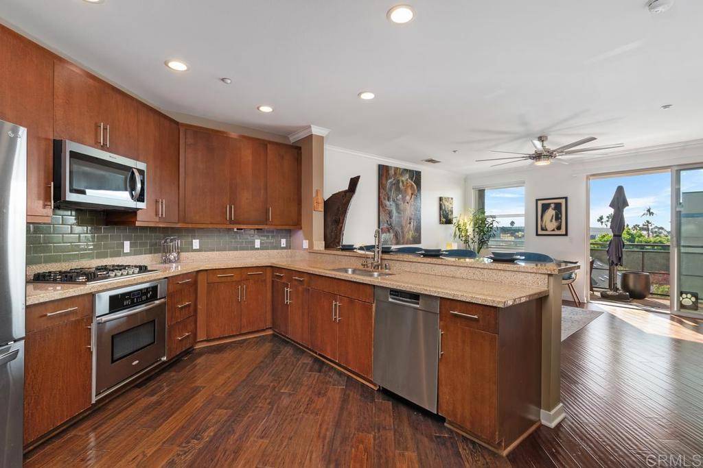 San Diego, CA 92103,3650 5Th AVE #304