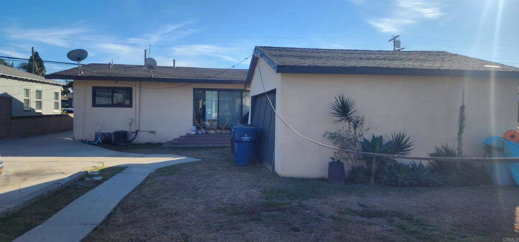 Inglewood, CA 90303,3703 W 105th ST