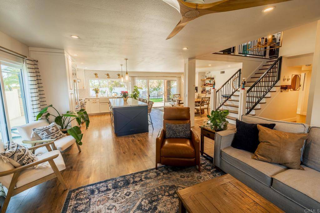 San Carlos, CA 92119,6326 Lake Athabaska  Place