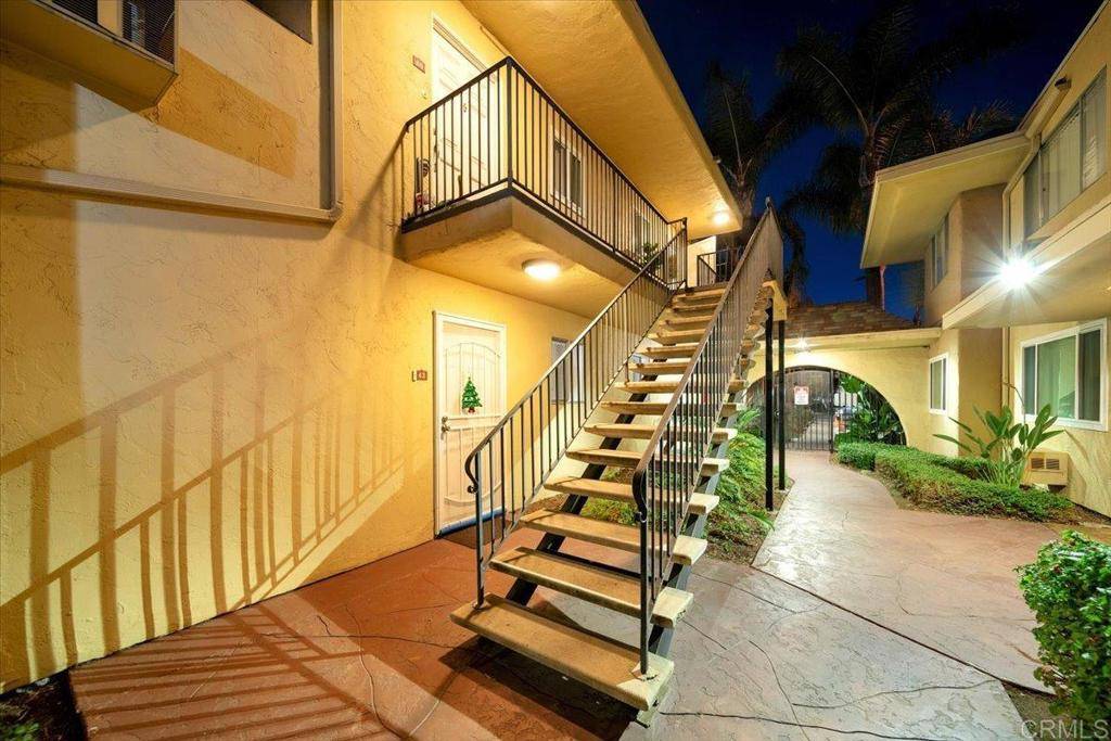 El Cajon, CA 92020,467 Ballantyne ST #42