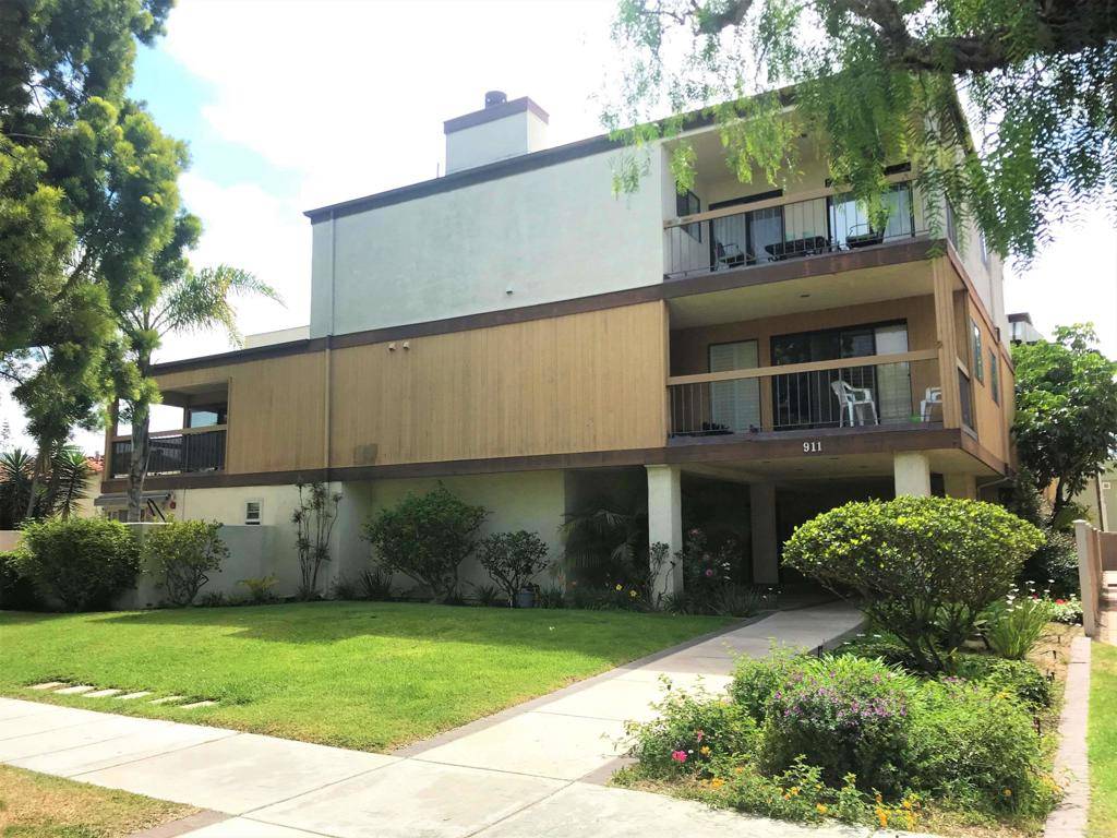 Coronado, CA 92118,911 E AVE #203
