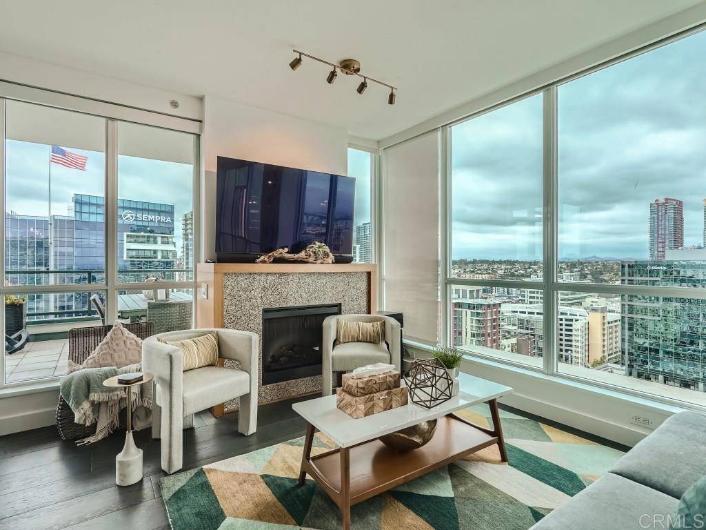 San Diego, CA 92101,325 7th AVE #2101