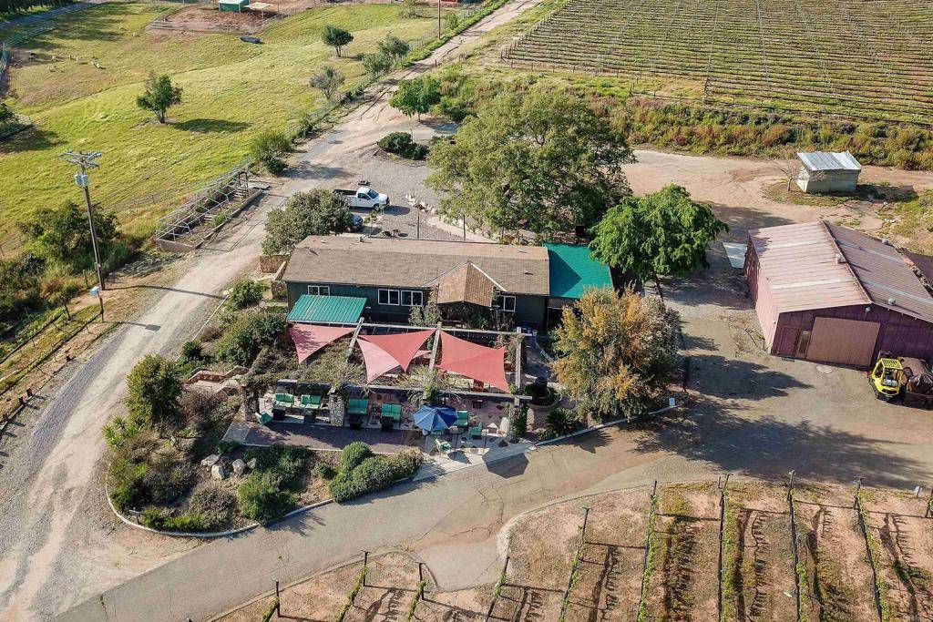 Ramona, CA 92065,25260 E Old Julian Hwy