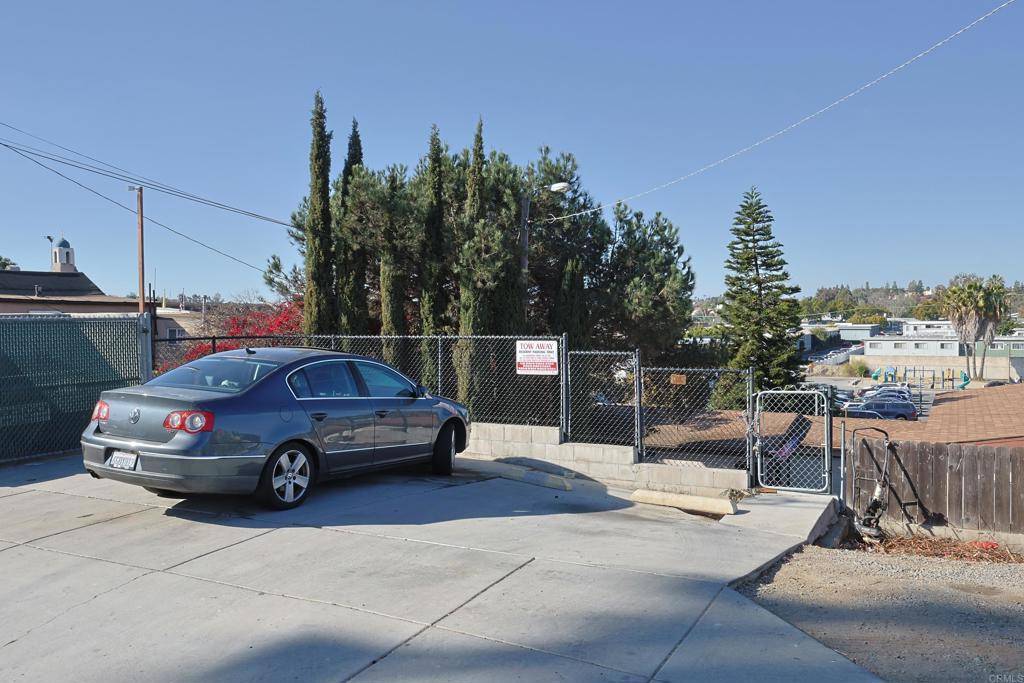 Spring Valley, CA 91977,4026 30 N Bonita Street