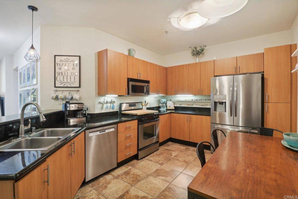 San Diego, CA 92101,1465 C ST #3205