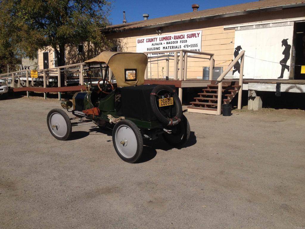 Campo, CA 91906,995 Forest Gate Rd