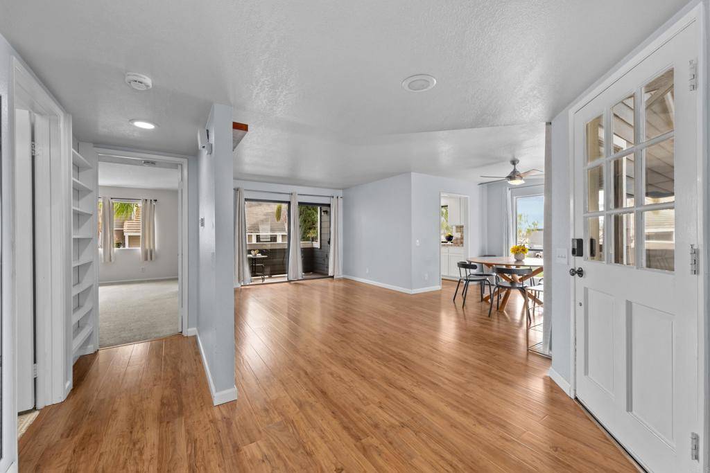 Aliso Viejo, CA 92656,28 Cambria LN #40