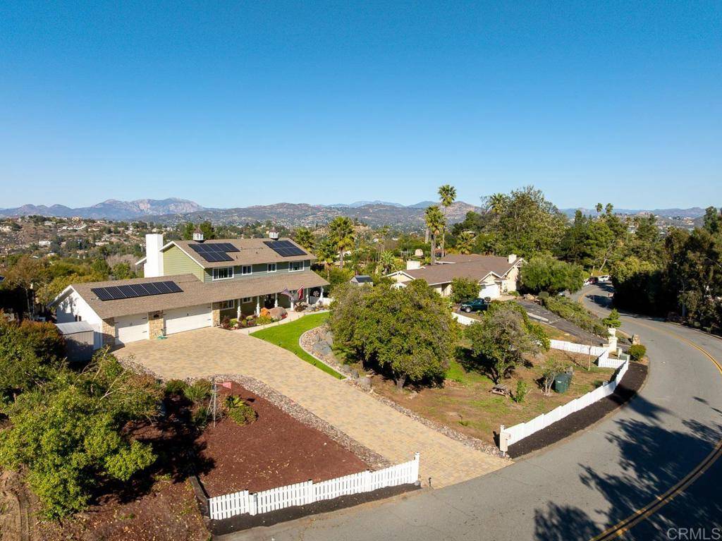 El Cajon, CA 92020,11328 Rolling Hills DR
