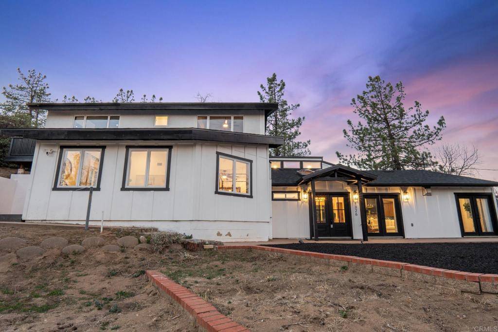 Julian, CA 92036,1326 Farmer RD