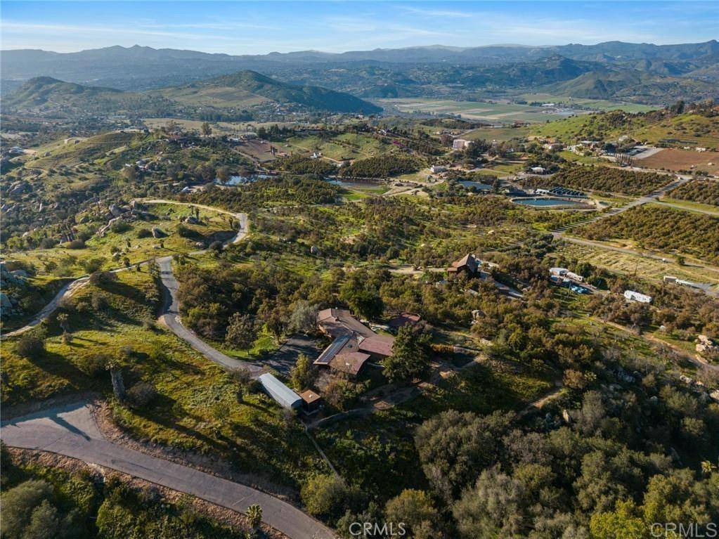 Escondido, CA 92025,15735 Highland Valley Rd