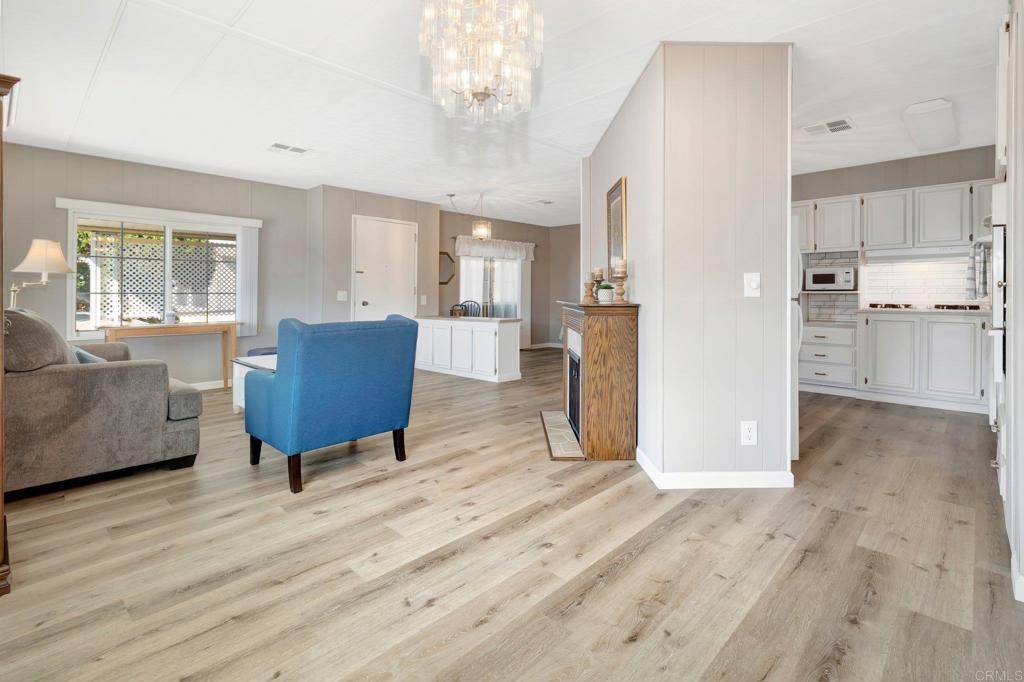 Santee, CA 92071,8712 N MAGNOLIA AVE SPC 235
