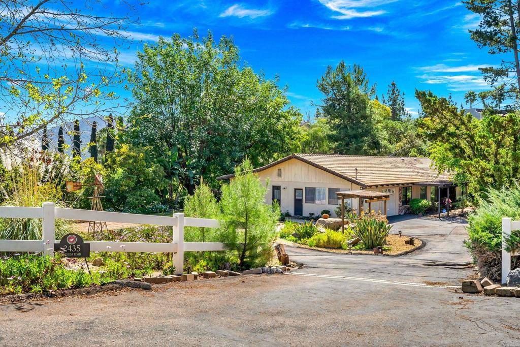 El Cajon, CA 92019,2435 Dehesa RD