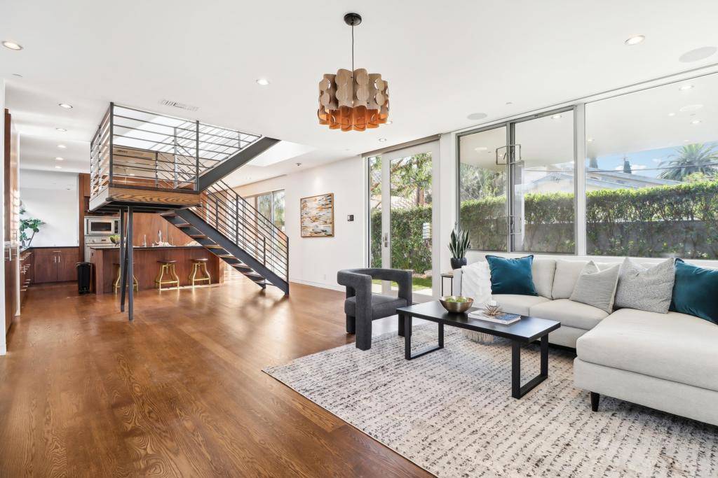 Venice, CA 90291,1814 Penmar AVE