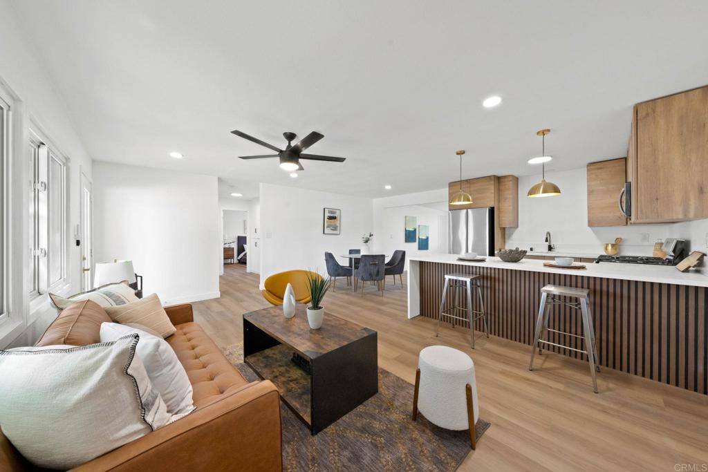 Spring Valley, CA 91977,623 Parkbrook ST