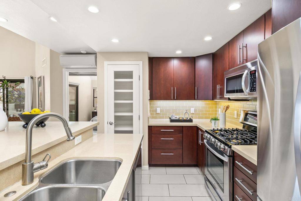 San Diego, CA 92101,701 Kettner BLVD #108