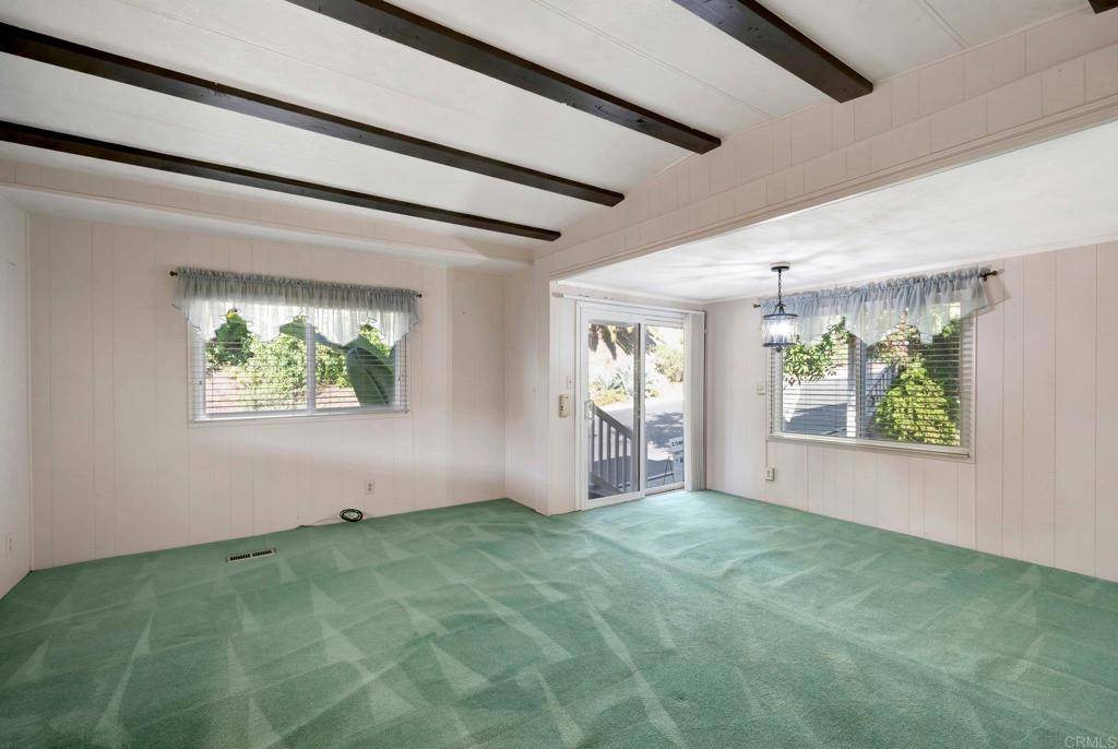 Chula Vista, CA 91913,1925 OTAY LAKES RD #6