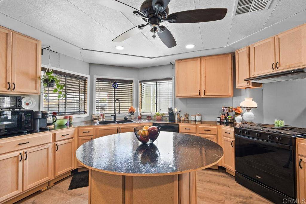 Santee, CA 92071,8701 Mesa Rd #150