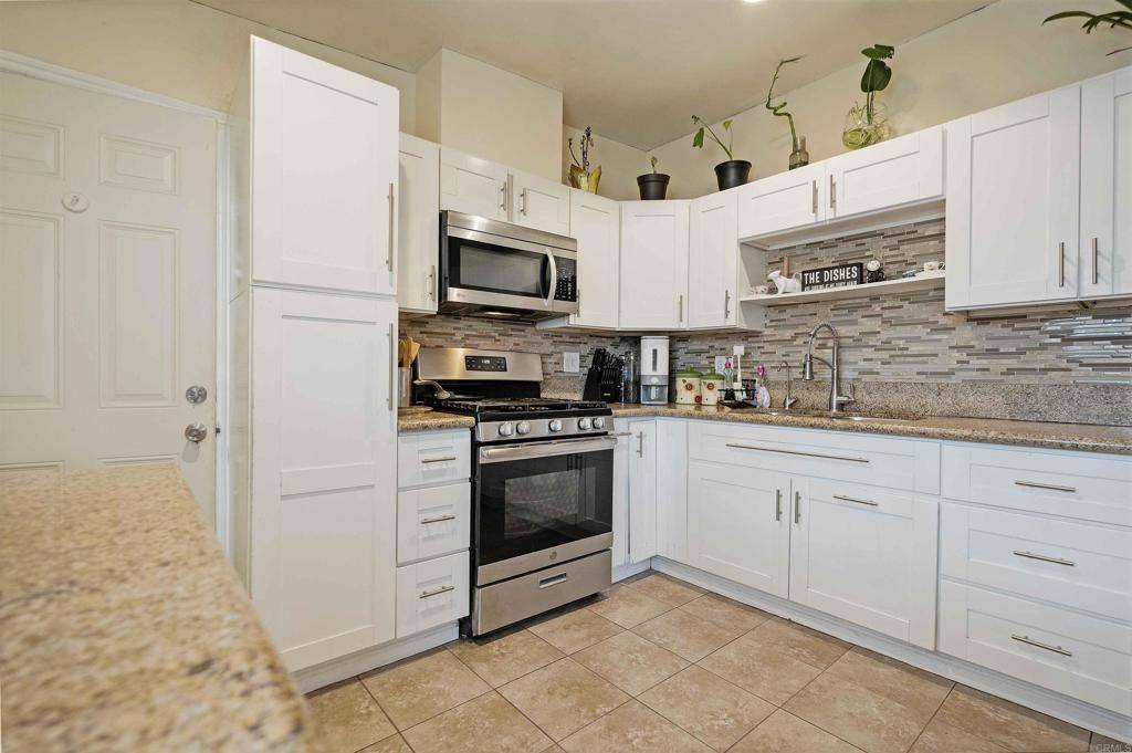 San Diego, CA 92113,804 S 37Th ST
