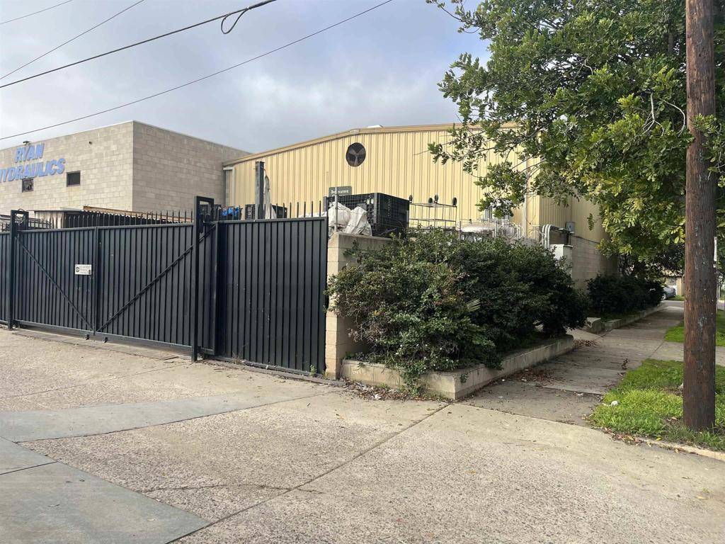 National City, CA 91950,1805 Cleveland AVE