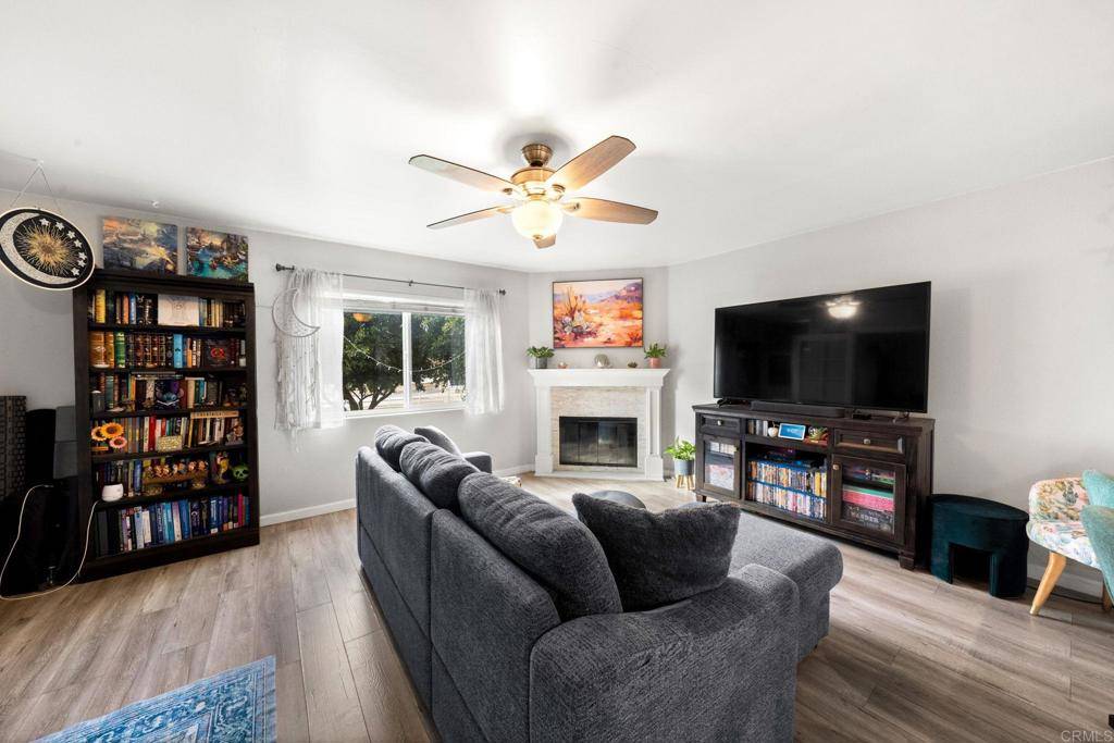 San Diego, CA 92122,7425 Charmant DR #2708