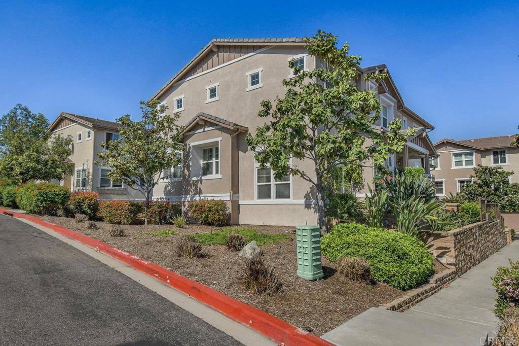 Santee, CA 92071,3022 Cole Grade DR