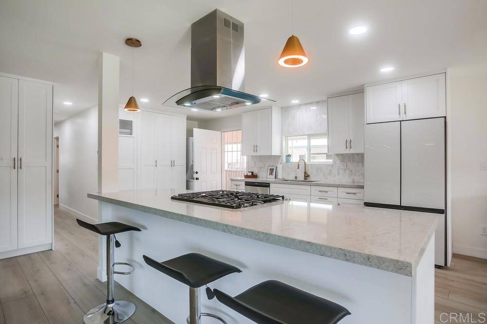 Santee, CA 92071,8301 Mission Gorge Road 301