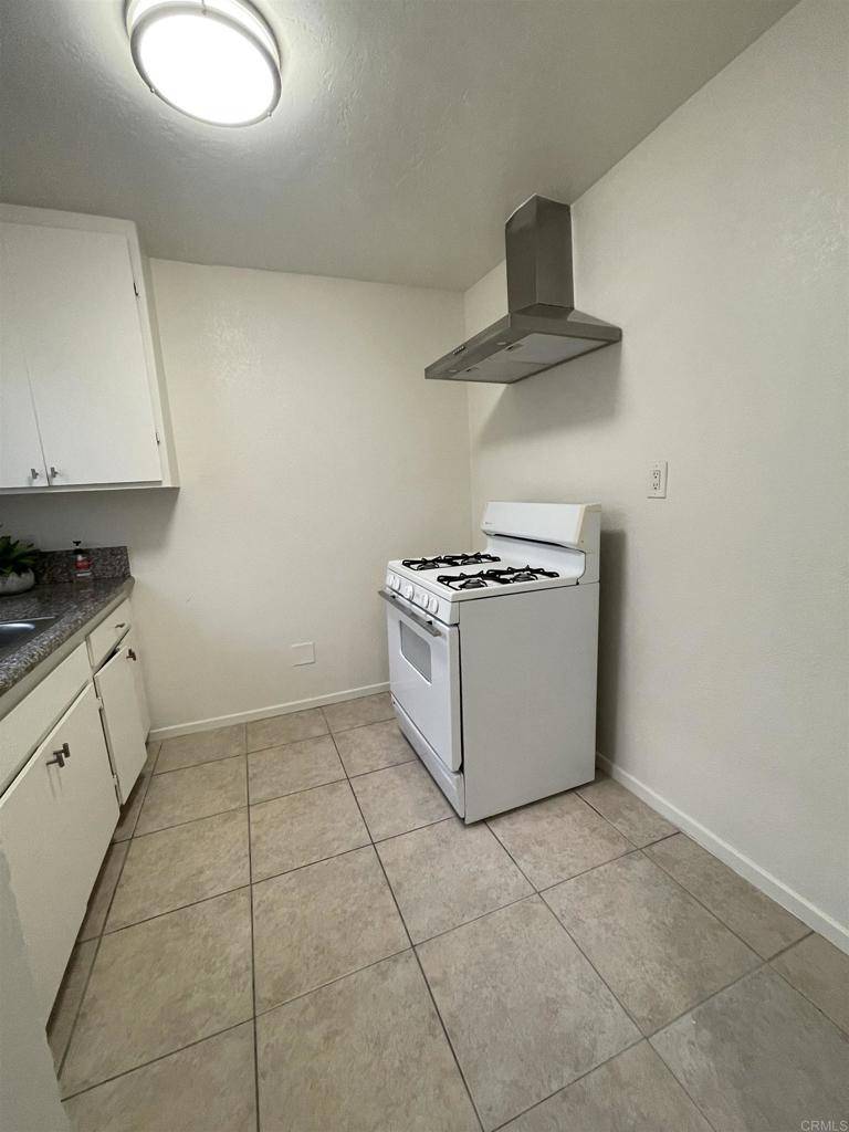 National City, CA 92136,329 E 5Th ST