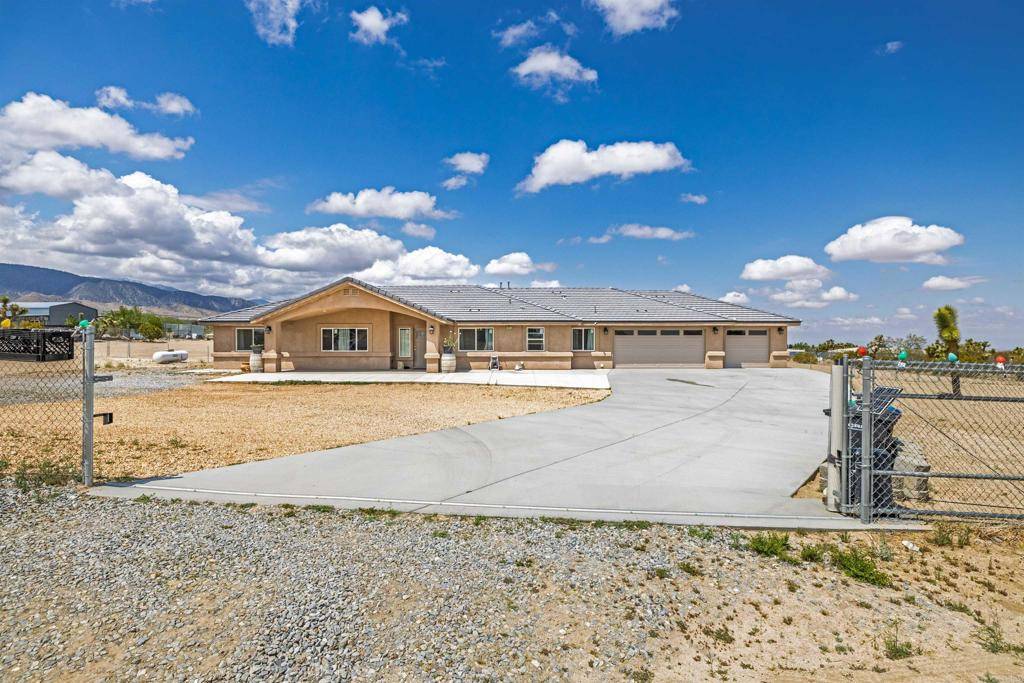 Pinon Hills, CA 92372,11374 Desert View RD