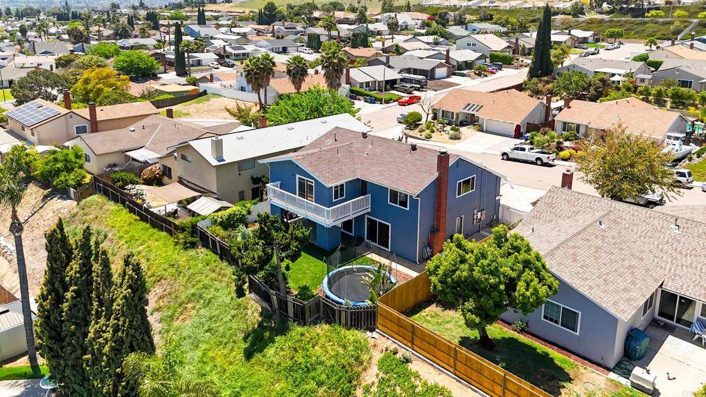 Santee, CA 92071,10225 Molino