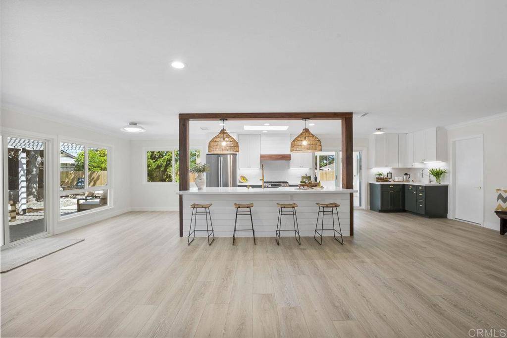 El Cajon, CA 92019,996 Terrace Crest