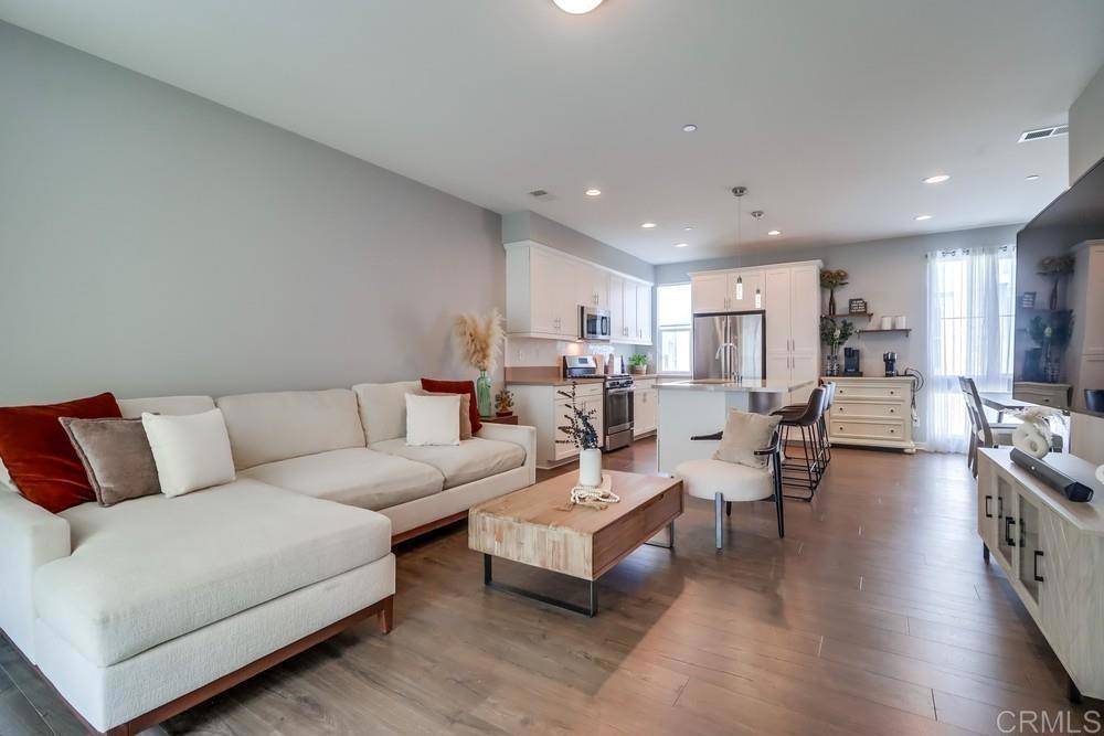 Chula Vista, CA 91915,2140 Stellar Way #4