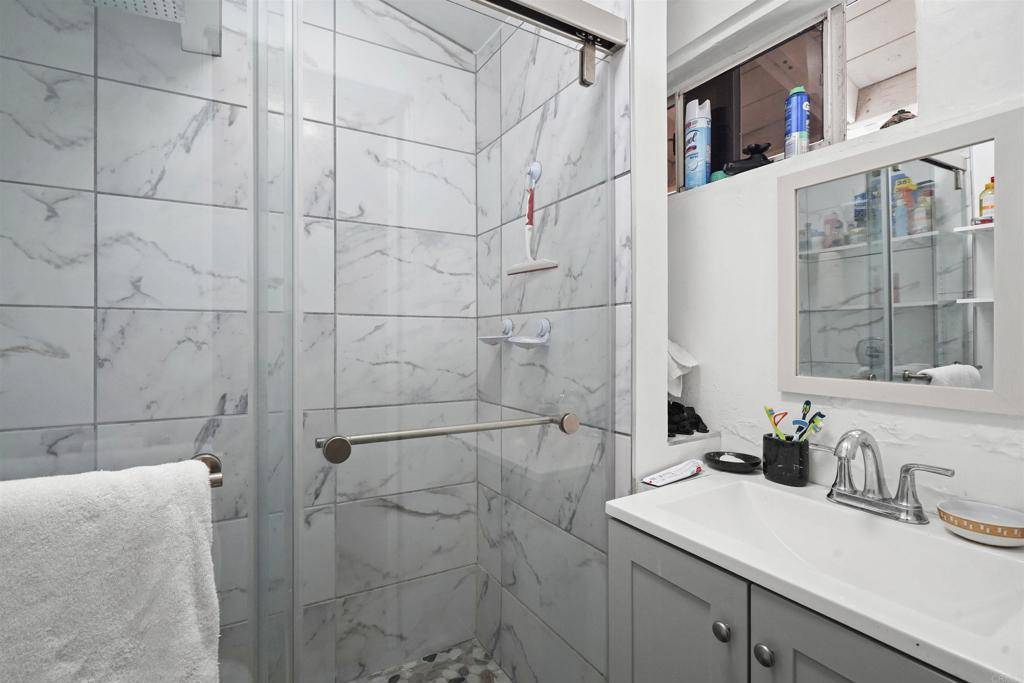 La Puente, CA 91744,17010 Pocono ST